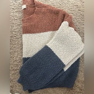 Boutique light weight sweater